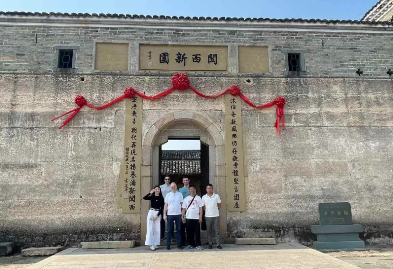 فورجنگ بزنس، فورجنگ فرینڈشپ: یانمنگ میٹل ایچنگ فیکٹری اوورسیز کلائنٹس کے ساتھ تعاون کو گہرا کرتی ہے۔